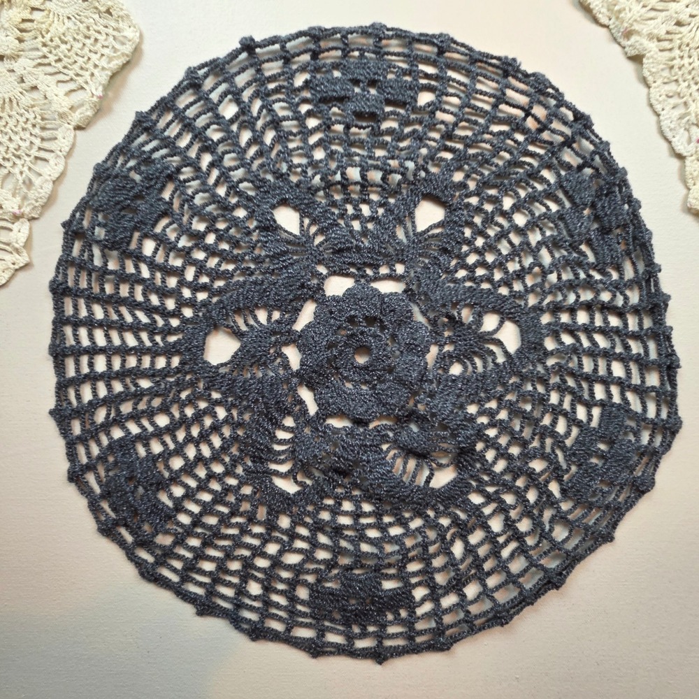 Vintage Handmade Crochet Lace Doily Set Gray Round & Cream Pineapple Runners 3pc